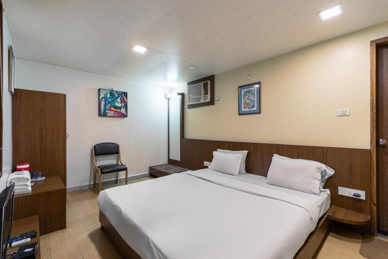 Capital O 47539Capital O Umbergaon Club Hotel Umargām Buitenkant foto