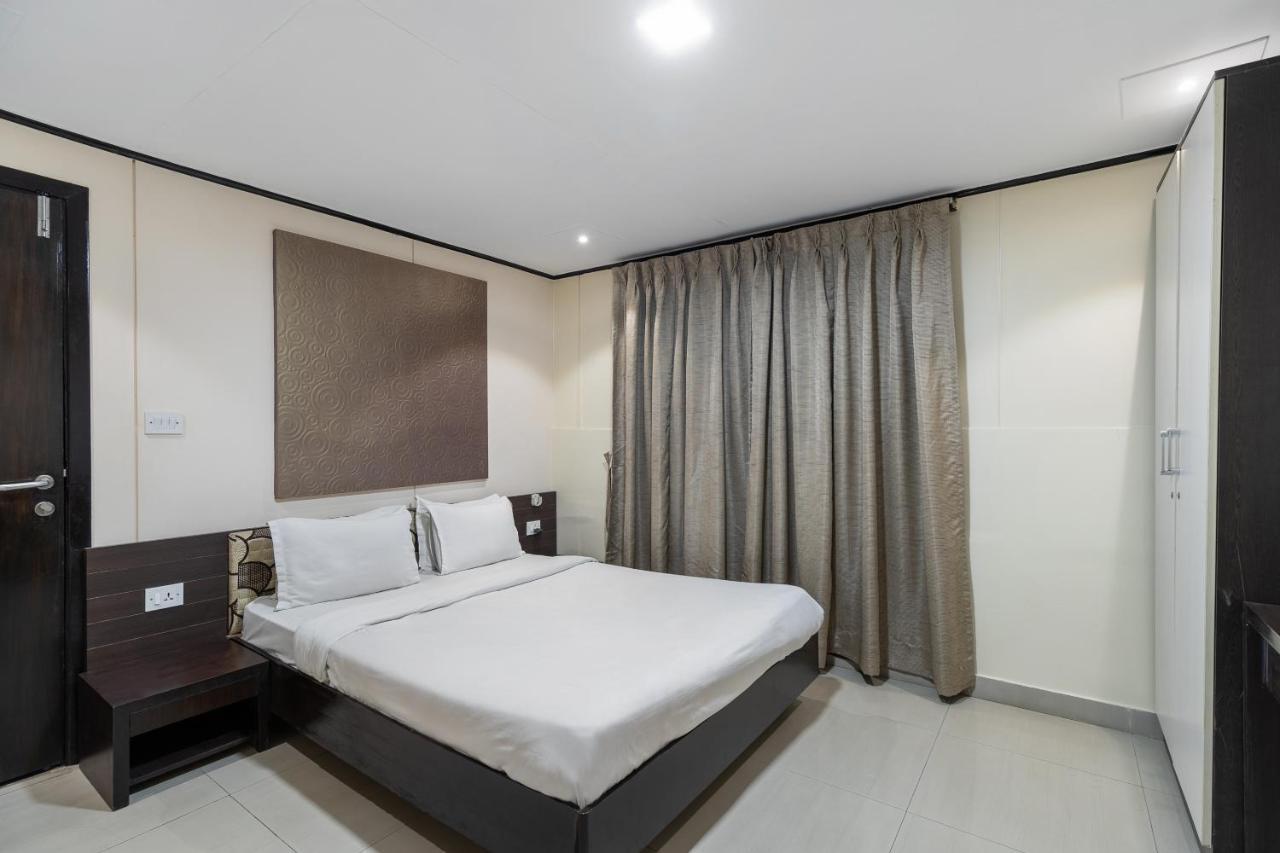 Capital O 47539Capital O Umbergaon Club Hotel Umargām Buitenkant foto